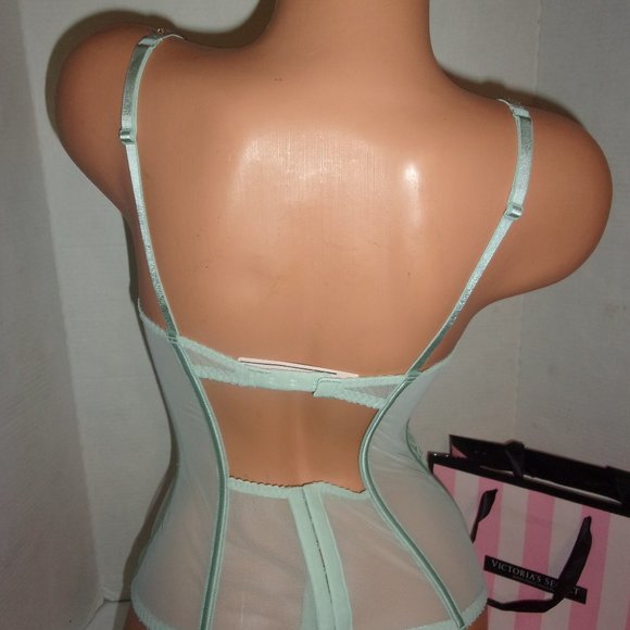 Victoria's Secret shine strap corset - Picture 5 of 5